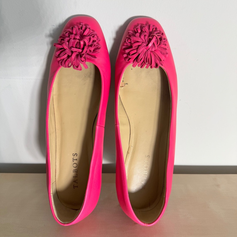 Talbots Hot Pink Leather Ballet Flats Pom Pom Detail Womens 8.5M Fuchsia Shoes - Picture 5 of 16